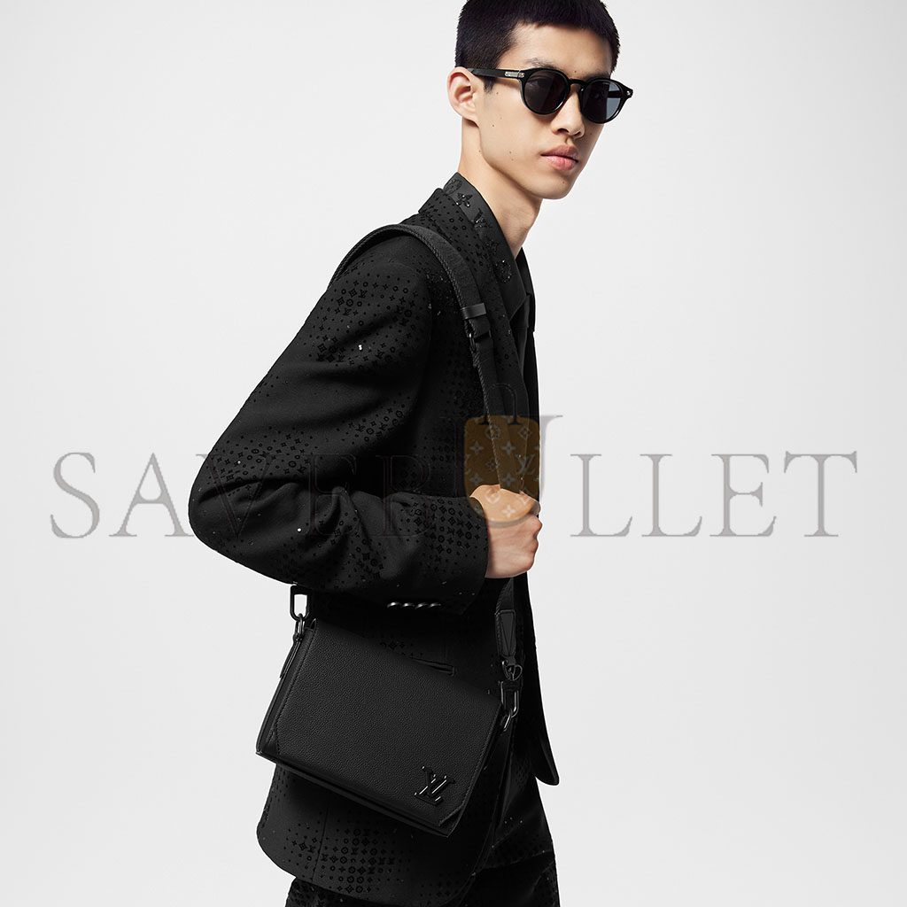 l**is V*t*n takeoff messenger pm m24769 (22*16.5*7cm)